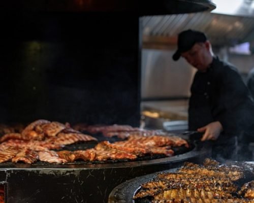 Savor the Culinary Delights of Cali with Cali VIP Tours.