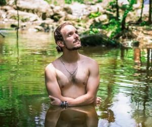 Explore Cali's stunning natural beauty with our guided tours.