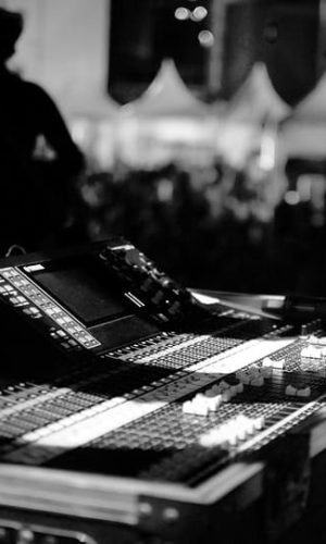 Discover the rhythmic heartbeat of Cali's music scene.