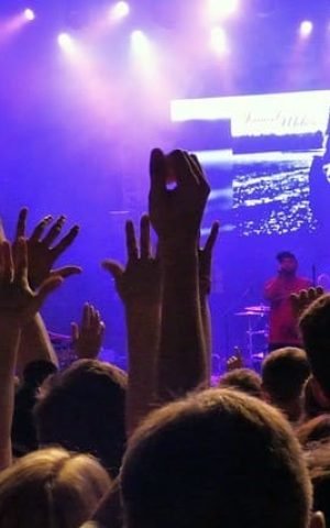 Discover the rhythmic heartbeat of Cali's music scene.