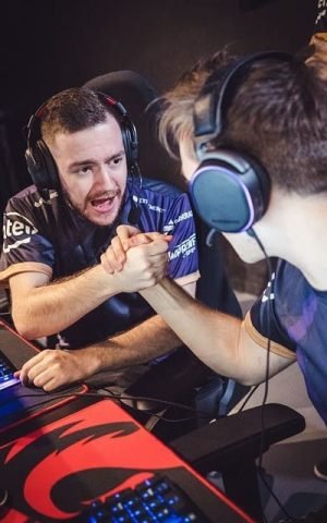 Immerse yourself in the ultimate gaming journey with Cali VIP Tours.